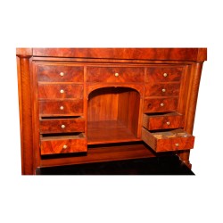 Louis-Philippe Directoire 秘书，采用火焰胡桃木制成，......